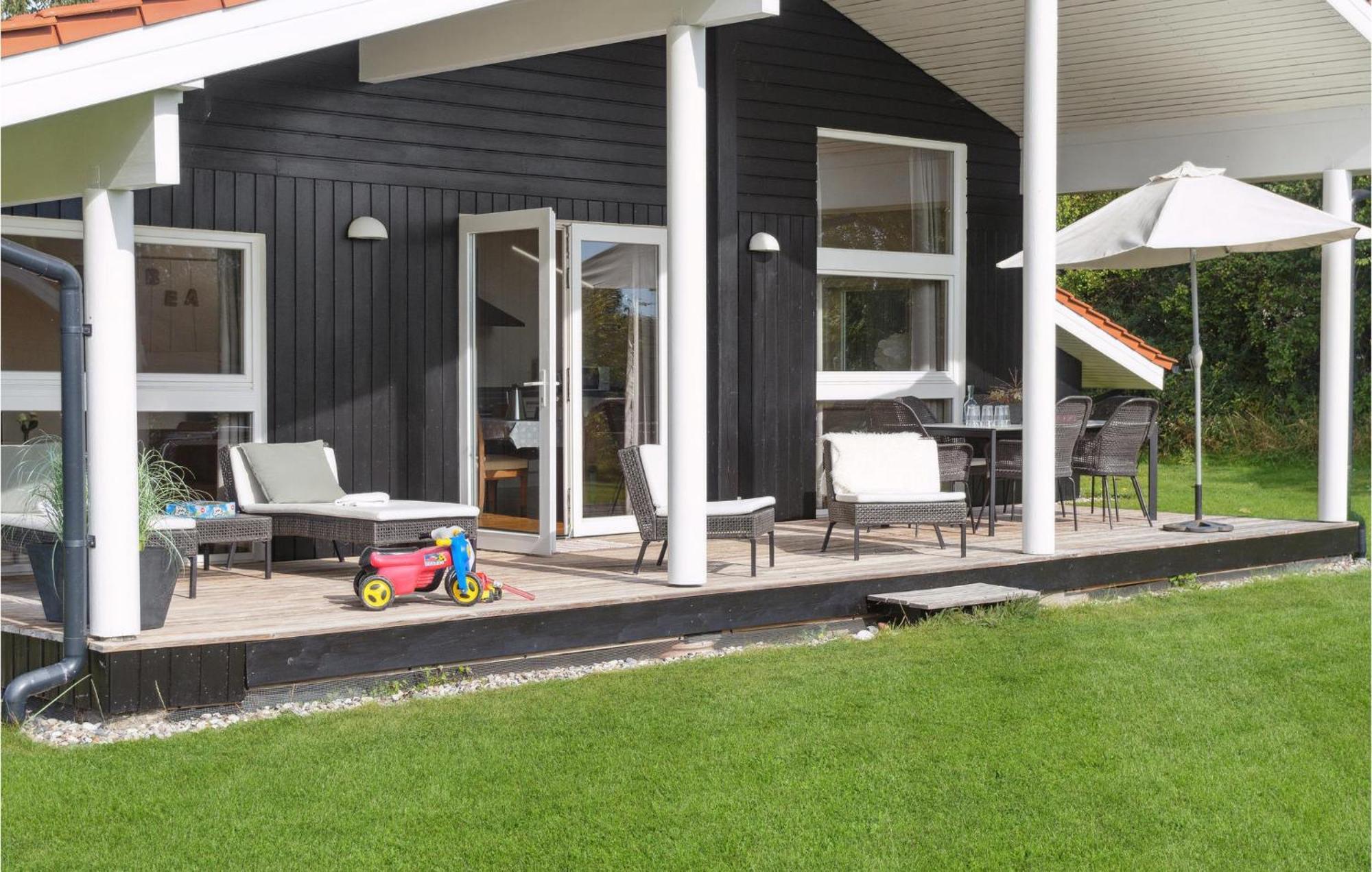 Amazing Home In Askeby With Sauna Экстерьер фото