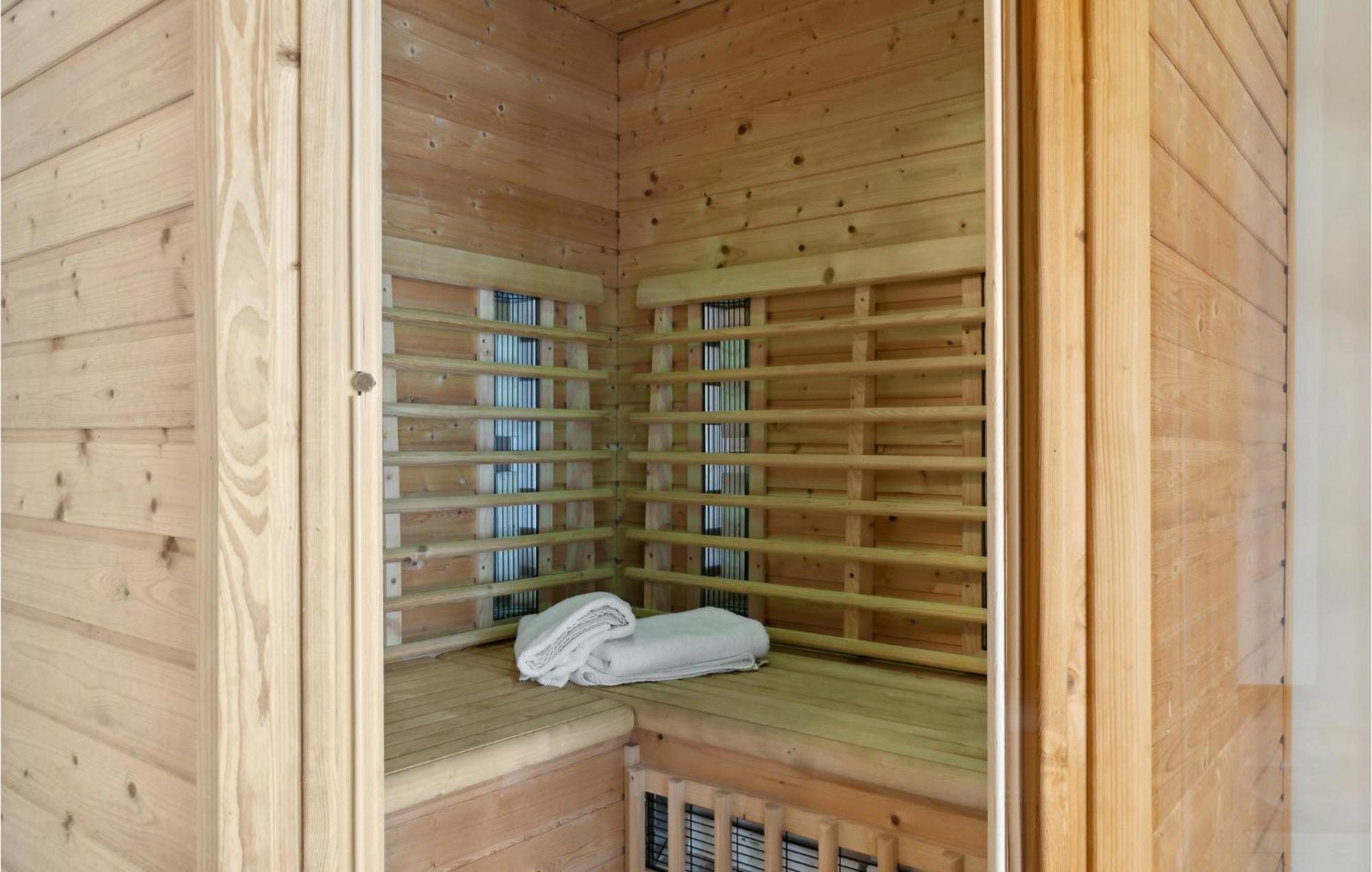 Amazing Home In Askeby With Sauna Экстерьер фото